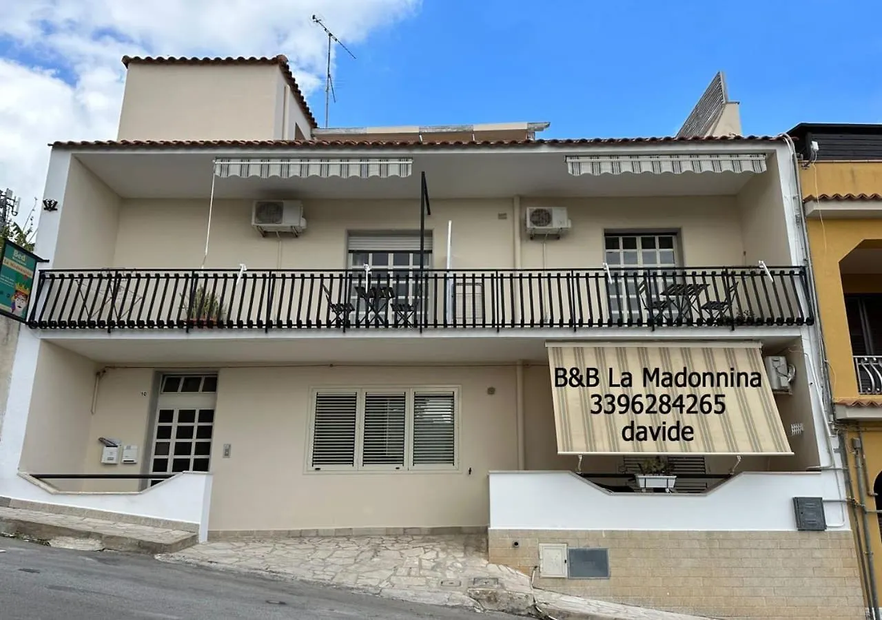 Bed and Breakfast La Madonnina Noto Bed & Breakfast