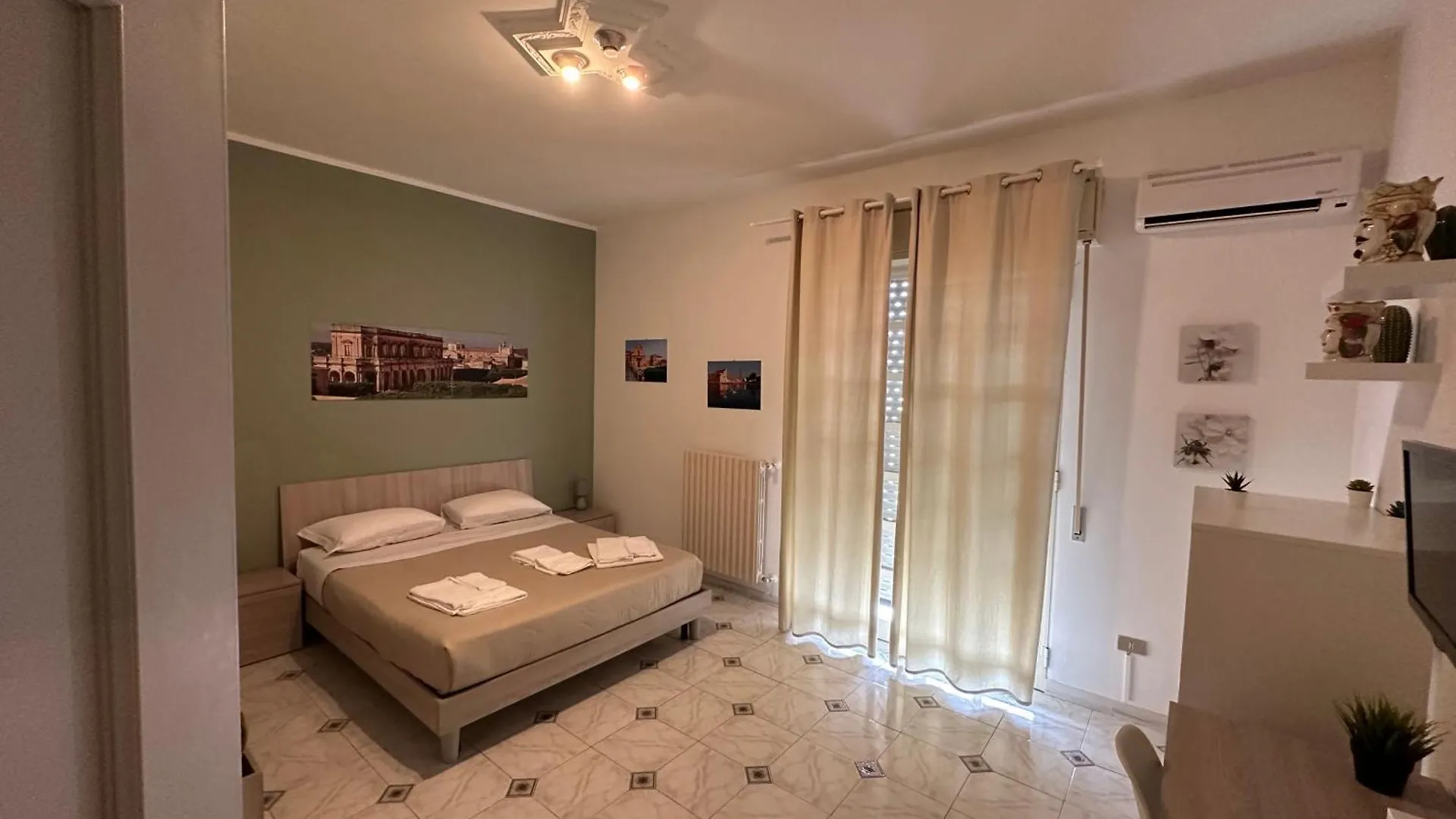 Bed & Breakfast Bed and Breakfast La Madonnina Noto Italia